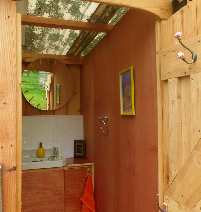 green living, green holidays, eco camping, off grid camping